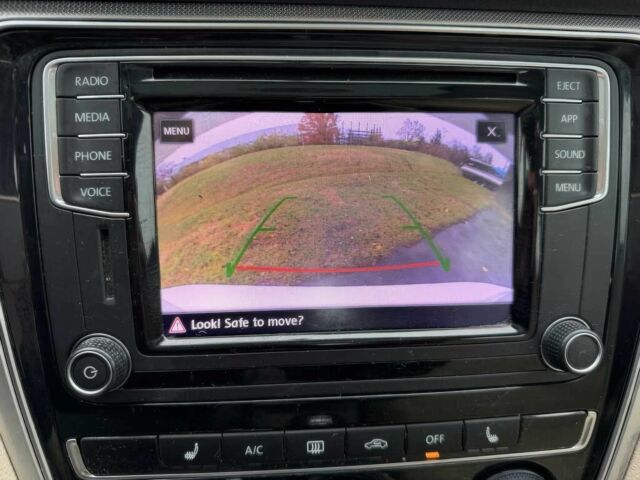 Білий Фольксваген Пассат, об'ємом двигуна 2 л та пробігом 36 тис. км за 2800 $, фото 8 на Automoto.ua