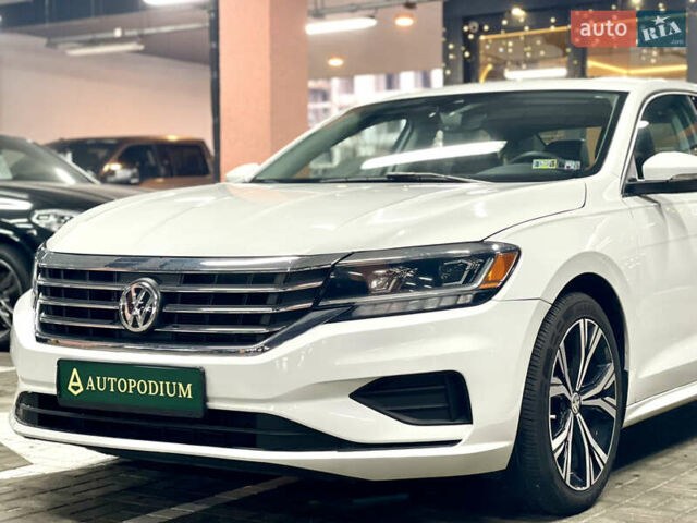 Білий Фольксваген Пассат, об'ємом двигуна 1.98 л та пробігом 72 тис. км за 21000 $, фото 8 на Automoto.ua