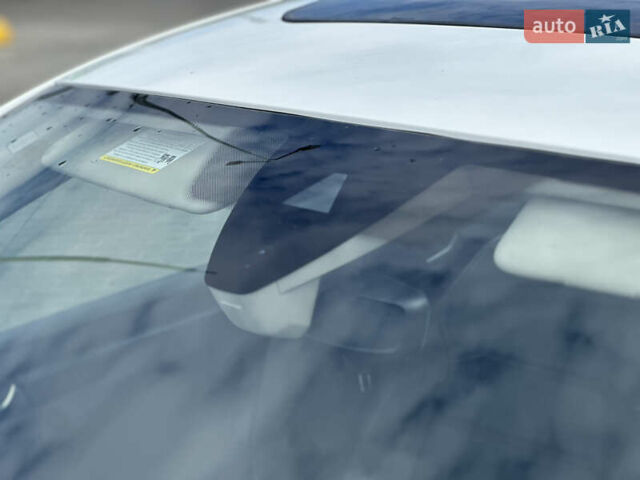 Білий Фольксваген Пассат, об'ємом двигуна 1.98 л та пробігом 70 тис. км за 19500 $, фото 15 на Automoto.ua