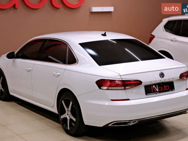 Білий Фольксваген Пассат, об'ємом двигуна 2 л та пробігом 165 тис. км за 16900 $, фото 14 на Automoto.ua