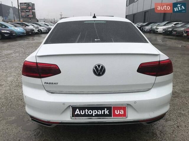 Белый Фольксваген Пассат, объемом двигателя 2 л и пробегом 55 тыс. км за 30990 $, фото 20 на Automoto.ua