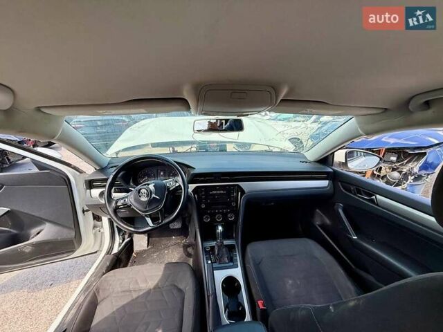 Белый Фольксваген Пассат, объемом двигателя 2 л и пробегом 123 тыс. км за 7600 $, фото 29 на Automoto.ua