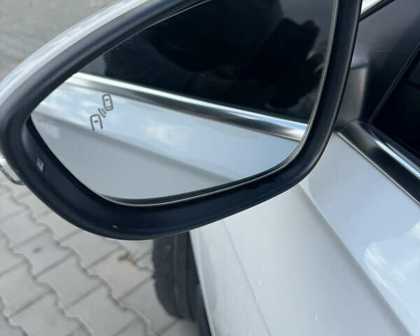 Білий Фольксваген Пассат, об'ємом двигуна 1.98 л та пробігом 62 тис. км за 19100 $, фото 30 на Automoto.ua