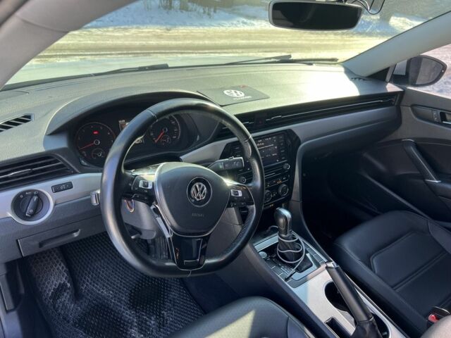 Білий Фольксваген Пассат, об'ємом двигуна 2 л та пробігом 75 тис. км за 16400 $, фото 14 на Automoto.ua