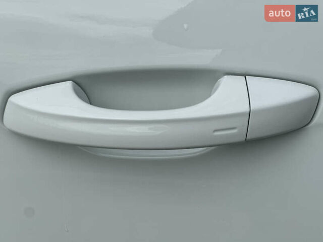 Білий Фольксваген Пассат, об'ємом двигуна 1.98 л та пробігом 70 тис. км за 19500 $, фото 23 на Automoto.ua