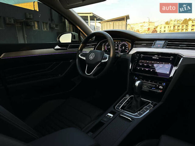 Белый Фольксваген Пассат, объемом двигателя 2 л и пробегом 54 тыс. км за 32000 $, фото 10 на Automoto.ua