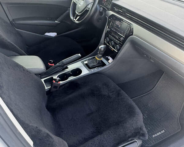 Білий Фольксваген Пассат, об'ємом двигуна 1.98 л та пробігом 62 тис. км за 19100 $, фото 18 на Automoto.ua