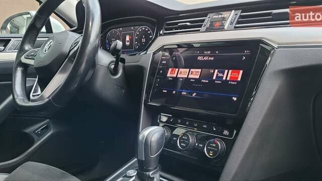 Білий Фольксваген Пассат, об'ємом двигуна 1.97 л та пробігом 202 тис. км за 23500 $, фото 36 на Automoto.ua