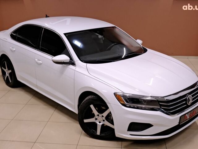 Білий Фольксваген Пассат, об'ємом двигуна 2 л та пробігом 165 тис. км за 16900 $, фото 3 на Automoto.ua
