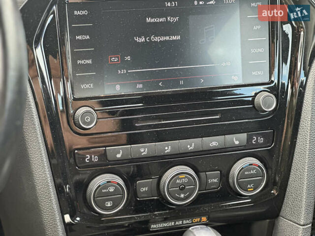 Білий Фольксваген Пассат, об'ємом двигуна 1.98 л та пробігом 70 тис. км за 19500 $, фото 8 на Automoto.ua
