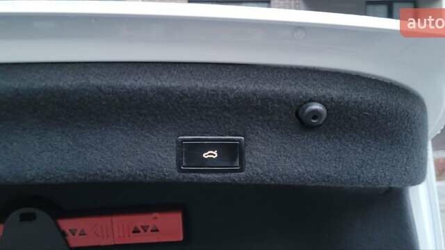 Білий Фольксваген Пассат, об'ємом двигуна 1.97 л та пробігом 202 тис. км за 23500 $, фото 45 на Automoto.ua