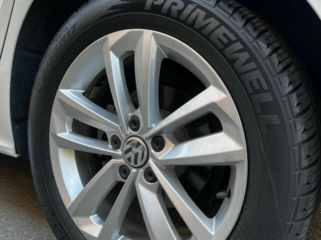 Белый Фольксваген Пассат, объемом двигателя 2 л и пробегом 99 тыс. км за 14500 $, фото 2 на Automoto.ua