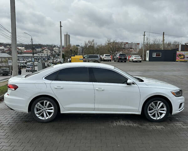 Белый Фольксваген Пассат, объемом двигателя 2 л и пробегом 108 тыс. км за 17999 $, фото 3 на Automoto.ua