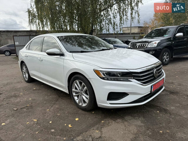 Белый Фольксваген Пассат, объемом двигателя 2 л и пробегом 42 тыс. км за 16700 $, фото 2 на Automoto.ua