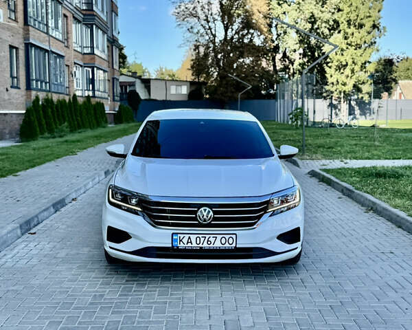 Белый Фольксваген Пассат, объемом двигателя 1.98 л и пробегом 183 тыс. км за 15700 $, фото 4 на Automoto.ua