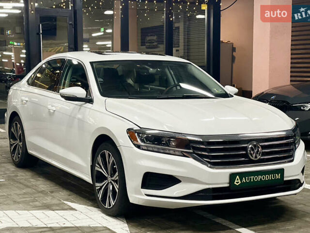 Білий Фольксваген Пассат, об'ємом двигуна 1.98 л та пробігом 72 тис. км за 21000 $, фото 5 на Automoto.ua