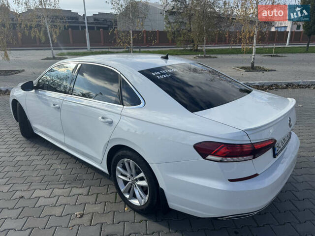 Білий Фольксваген Пассат, об'ємом двигуна 1.98 л та пробігом 62 тис. км за 19100 $, фото 8 на Automoto.ua