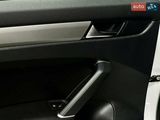 Білий Фольксваген Пассат, об'ємом двигуна 1.98 л та пробігом 72 тис. км за 21000 $, фото 32 на Automoto.ua