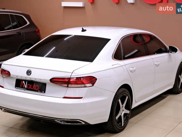 Білий Фольксваген Пассат, об'ємом двигуна 2 л та пробігом 165 тис. км за 16900 $, фото 13 на Automoto.ua