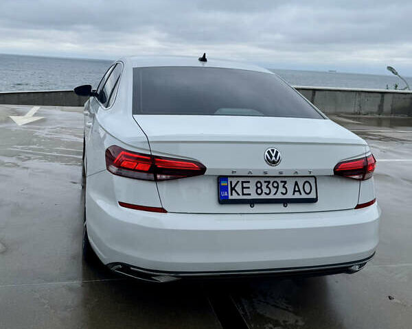 Белый Фольксваген Пассат, объемом двигателя 1.98 л и пробегом 111 тыс. км за 18800 $, фото 7 на Automoto.ua