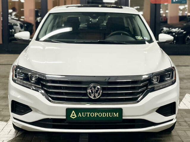 Білий Фольксваген Пассат, об'ємом двигуна 1.98 л та пробігом 72 тис. км за 21000 $, фото 6 на Automoto.ua