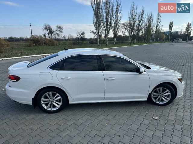 Білий Фольксваген Пассат, об'ємом двигуна 1.98 л та пробігом 62 тис. км за 19100 $, фото 3 на Automoto.ua