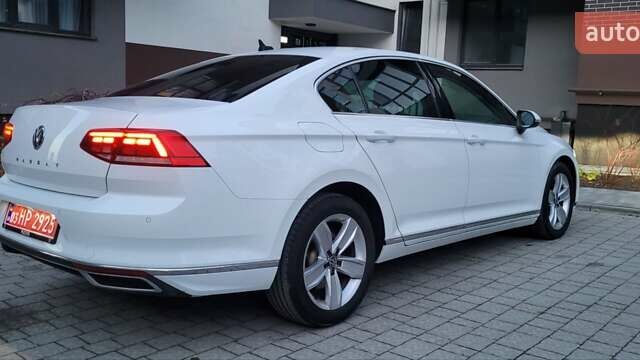 Білий Фольксваген Пассат, об'ємом двигуна 1.97 л та пробігом 202 тис. км за 23500 $, фото 46 на Automoto.ua