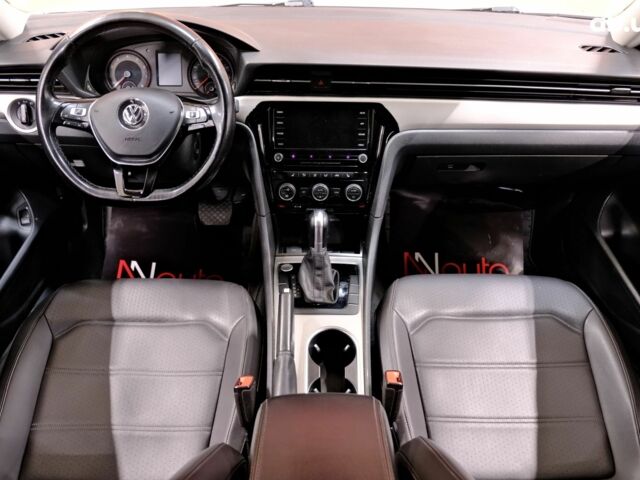 Білий Фольксваген Пассат, об'ємом двигуна 2 л та пробігом 165 тис. км за 16900 $, фото 6 на Automoto.ua