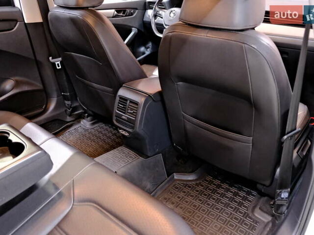 Білий Фольксваген Пассат, об'ємом двигуна 2 л та пробігом 165 тис. км за 16900 $, фото 37 на Automoto.ua