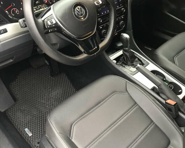 Белый Фольксваген Пассат, объемом двигателя 2 л и пробегом 102 тыс. км за 20000 $, фото 11 на Automoto.ua