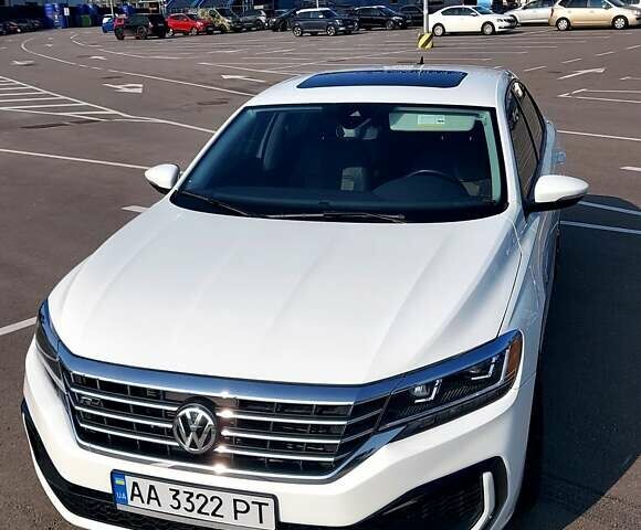 Белый Фольксваген Пассат, объемом двигателя 2 л и пробегом 76 тыс. км за 21900 $, фото 2 на Automoto.ua