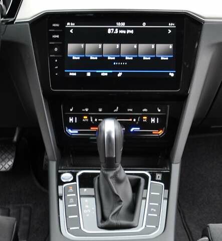 Белый Фольксваген Пассат, объемом двигателя 1.97 л и пробегом 78 тыс. км за 27000 $, фото 34 на Automoto.ua