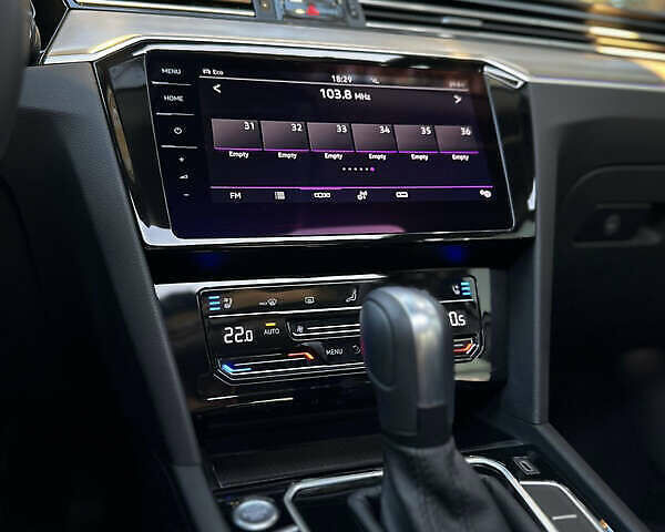 Белый Фольксваген Пассат, объемом двигателя 2 л и пробегом 54 тыс. км за 32000 $, фото 12 на Automoto.ua