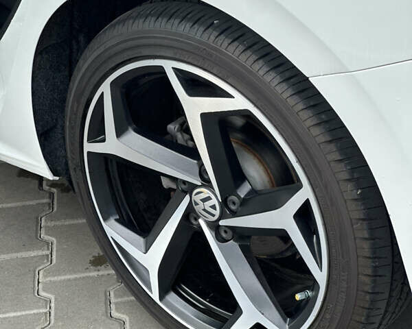 Білий Фольксваген Пассат, об'ємом двигуна 1.98 л та пробігом 70 тис. км за 19500 $, фото 17 на Automoto.ua