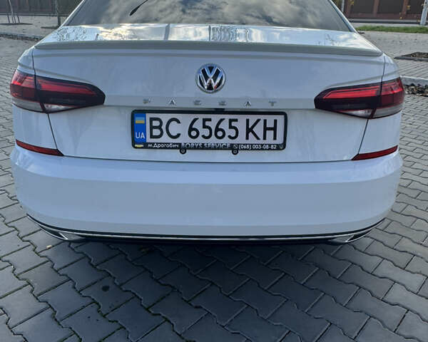 Білий Фольксваген Пассат, об'ємом двигуна 1.98 л та пробігом 62 тис. км за 19100 $, фото 9 на Automoto.ua