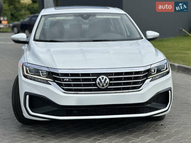 Білий Фольксваген Пассат, об'ємом двигуна 1.98 л та пробігом 70 тис. км за 19500 $, фото 12 на Automoto.ua