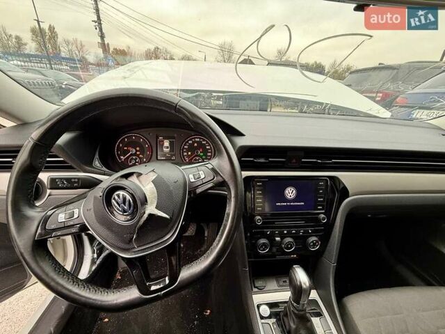 Белый Фольксваген Пассат, объемом двигателя 2 л и пробегом 123 тыс. км за 7600 $, фото 32 на Automoto.ua