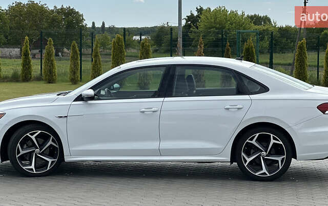 Білий Фольксваген Пассат, об'ємом двигуна 1.98 л та пробігом 70 тис. км за 19500 $, фото 5 на Automoto.ua