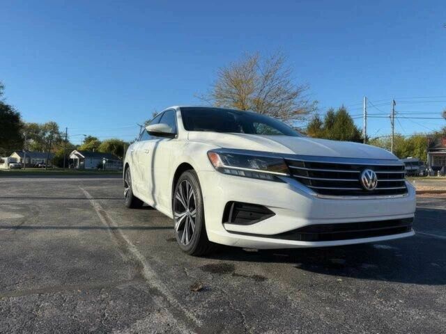 Білий Фольксваген Пассат, об'ємом двигуна 2 л та пробігом 31 тис. км за 4300 $, фото 2 на Automoto.ua