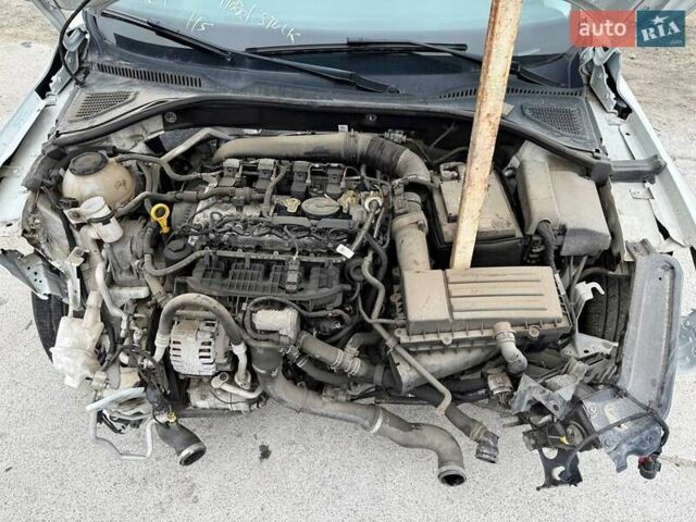 Белый Фольксваген Пассат, объемом двигателя 2 л и пробегом 123 тыс. км за 7600 $, фото 18 на Automoto.ua