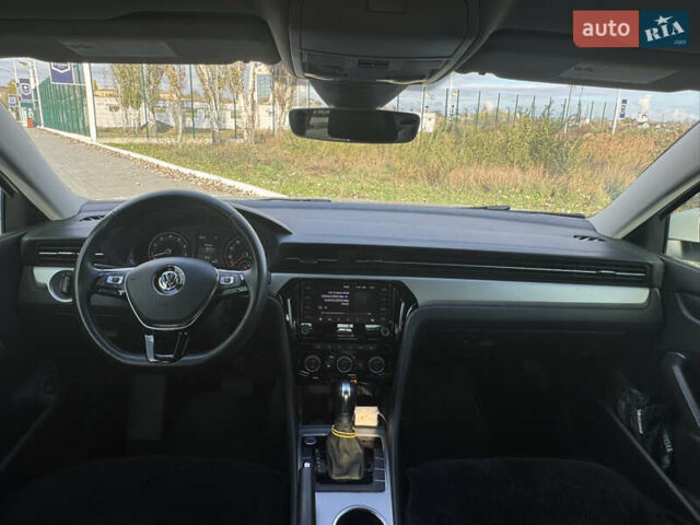Білий Фольксваген Пассат, об'ємом двигуна 1.98 л та пробігом 62 тис. км за 19100 $, фото 21 на Automoto.ua