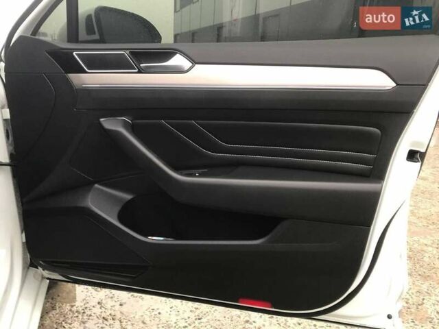 Белый Фольксваген Пассат, объемом двигателя 2 л и пробегом 55 тыс. км за 30990 $, фото 15 на Automoto.ua