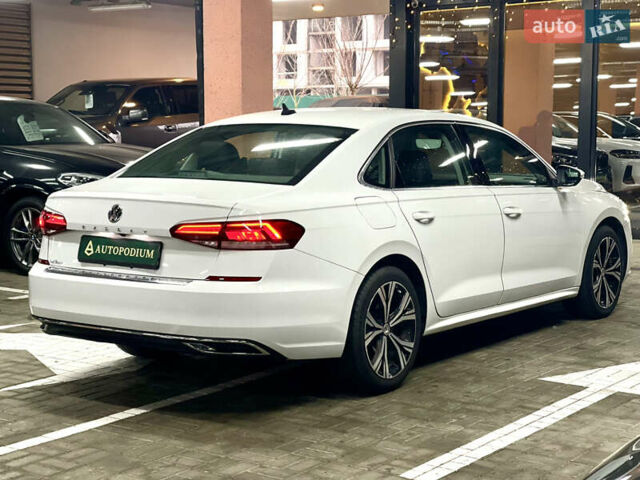 Білий Фольксваген Пассат, об'ємом двигуна 1.98 л та пробігом 72 тис. км за 21000 $, фото 13 на Automoto.ua