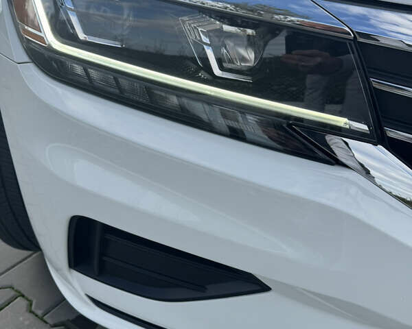 Білий Фольксваген Пассат, об'ємом двигуна 1.98 л та пробігом 62 тис. км за 19100 $, фото 33 на Automoto.ua