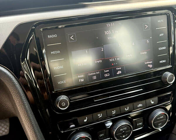 Білий Фольксваген Пассат, об'ємом двигуна 2 л та пробігом 152 тис. км за 18300 $, фото 12 на Automoto.ua