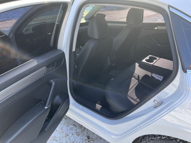 Білий Фольксваген Пассат, об'ємом двигуна 2 л та пробігом 75 тис. км за 16400 $, фото 15 на Automoto.ua