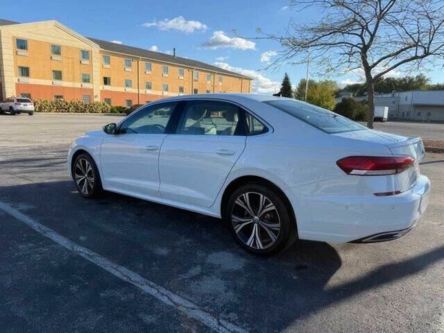 Білий Фольксваген Пассат, об'ємом двигуна 2 л та пробігом 31 тис. км за 4300 $, фото 6 на Automoto.ua