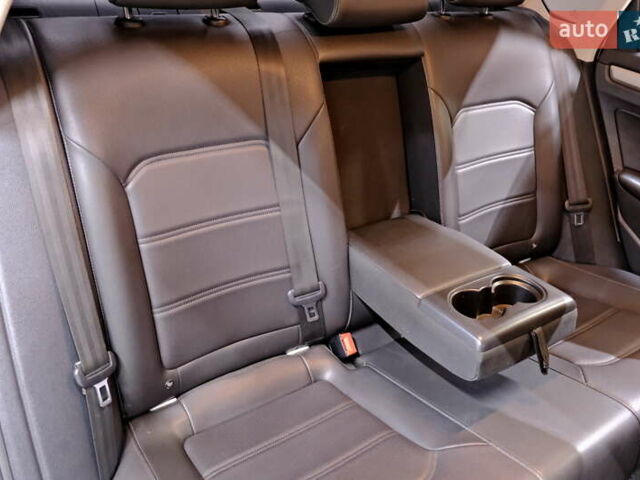 Білий Фольксваген Пассат, об'ємом двигуна 2 л та пробігом 165 тис. км за 16900 $, фото 38 на Automoto.ua