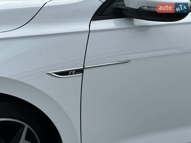 Білий Фольксваген Пассат, об'ємом двигуна 1.98 л та пробігом 70 тис. км за 19500 $, фото 6 на Automoto.ua