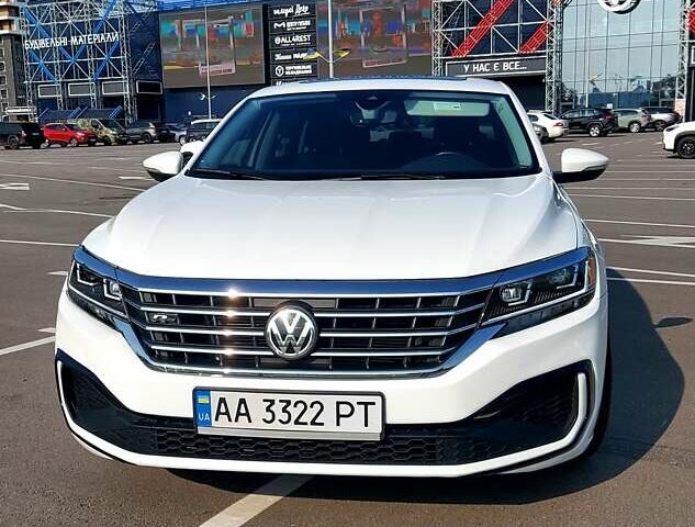 Белый Фольксваген Пассат, объемом двигателя 2 л и пробегом 76 тыс. км за 21900 $, фото 6 на Automoto.ua